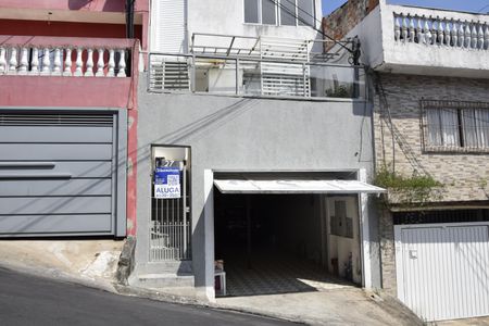 Casa para alugar com 45m², 2 quartos e sem vagaFachada