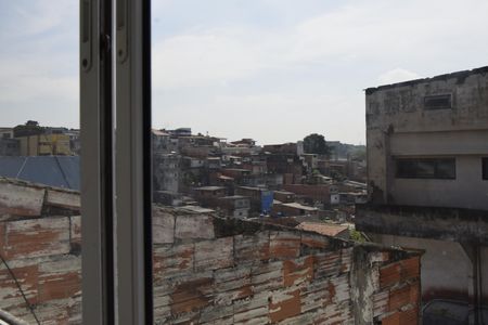 Vista de casa para alugar com 2 quartos, 45m² em Jardim Santa Emília, Embu das Artes