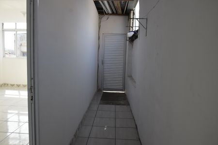 Casa para alugar com 45m², 2 quartos e sem vagaCorredor