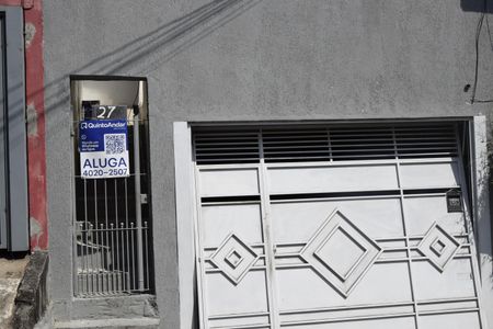 Casa para alugar com 45m², 2 quartos e sem vagaFachada