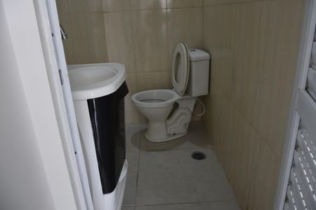 Casa para alugar com 45m², 2 quartos e sem vagaBanheiro