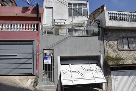 Casa para alugar com 45m², 2 quartos e sem vagaFachada
