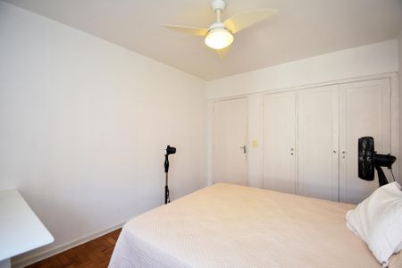 Apartamento para alugar com 140m², 3 quartos e 1 vagaquarto 2