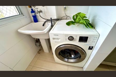 Apartamento para alugar com 56m², 2 quartos e 1 vagaÁrea de Serviço