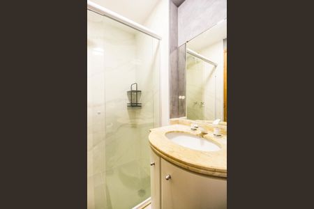 Apartamento para alugar com 64m², 2 quartos e 2 vagasBanheiro