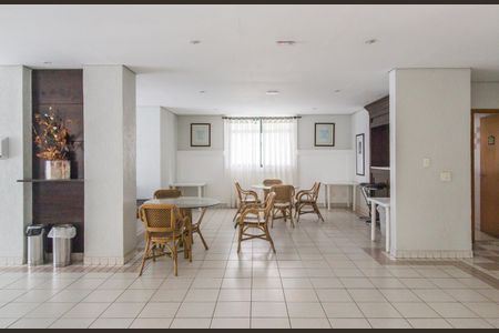 Apartamento para alugar com 64m², 2 quartos e 2 vagasÁrea comum - Salão de festas