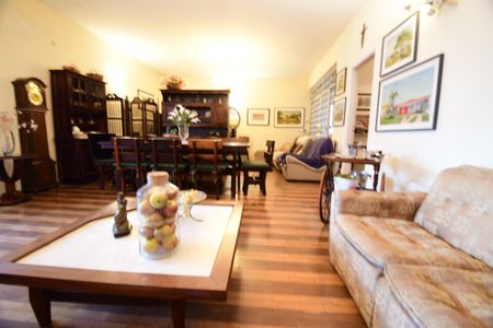 Sala de casa para alugar com 3 quartos, 1500m² em Sousas, Campinas