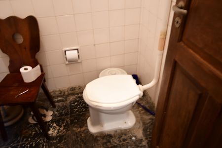 Casa para alugar com 1500m², 3 quartos e 4 vagasBanheiro de serviço