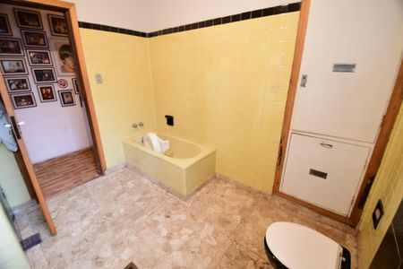 Casa para alugar com 1500m², 3 quartos e 4 vagasBanheiro Social 1