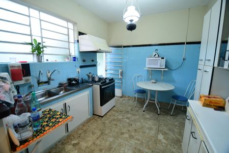 Casa para alugar com 1500m², 3 quartos e 4 vagasCozinha