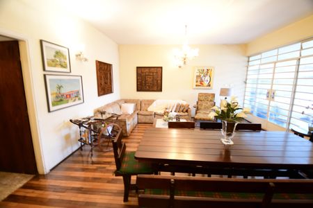 Sala de casa para alugar com 3 quartos, 1500m² em Sousas, Campinas