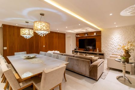 Apartamento à venda com 235m², 3 quartos e 3 vagasSala