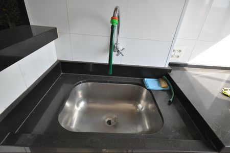Apartamento para alugar com 56m², 2 quartos e 1 vagaÁrea de Serviço