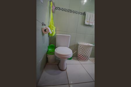 Casa à venda com 300m², 3 quartos e 3 vagasBanheiro 2