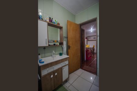 Casa à venda com 300m², 3 quartos e 3 vagasBanheiro 2