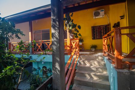 Casa à venda com 300m², 3 quartos e 3 vagasFachada