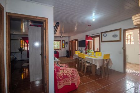 Sala de casa à venda com 3 quartos, 300m² em São José, Porto Alegre