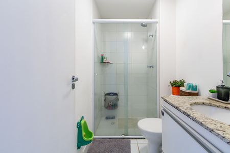 Apartamento para alugar com 73m², 3 quartos e 1 vaga Apartamento para alugar com 73m², 3 quartos e 1 vagaBanheiro social