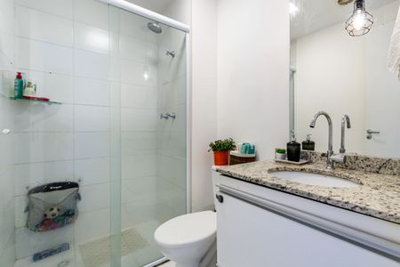 Apartamento para alugar com 73m², 3 quartos e 1 vaga Apartamento para alugar com 73m², 3 quartos e 1 vagaBanheiro social
