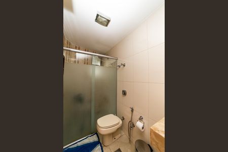 Apartamento à venda com 82m², 2 quartos e 1 vaga Apartamento à venda com 82m², 2 quartos e 1 vagaBanheiro Social
