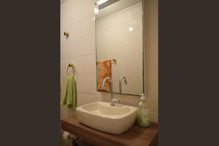 Apartamento à venda com 145m², 3 quartos e 2 vagasBanheiro Social