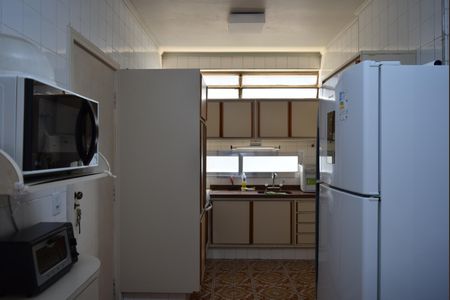 Apartamento à venda com 145m², 3 quartos e 2 vagasCozinha