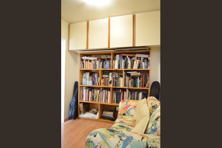 Apartamento à venda com 145m², 3 quartos e 2 vagasSala de leitura