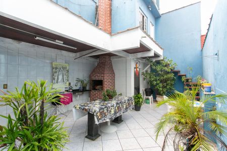 Casa à venda com 168m², 3 quartos e 2 vagasÁrea Externa - Churrasqueira 