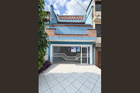 Casa à venda com 168m², 3 quartos e 2 vagasFachada 