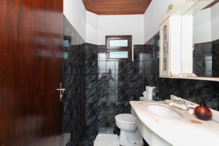 Casa à venda com 168m², 3 quartos e 2 vagasLavabo 