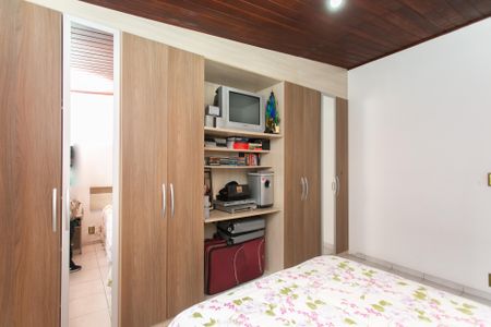 Casa à venda com 168m², 3 quartos e 2 vagasQuarto 1 