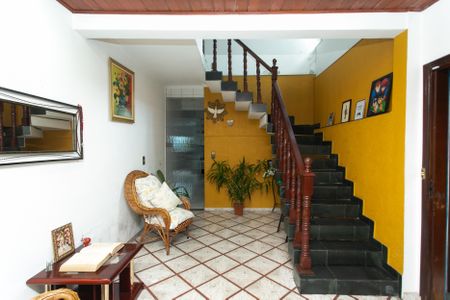Casa à venda com 168m², 3 quartos e 2 vagasSala