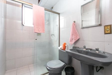 Casa à venda com 168m², 3 quartos e 2 vagasBanheiro 2 
