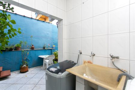 Casa à venda com 168m², 3 quartos e 2 vagasÁrea de Serviço 