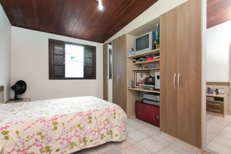 Casa à venda com 168m², 3 quartos e 2 vagasQuarto 1 