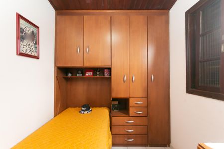 Casa à venda com 168m², 3 quartos e 2 vagasQuarto 2
