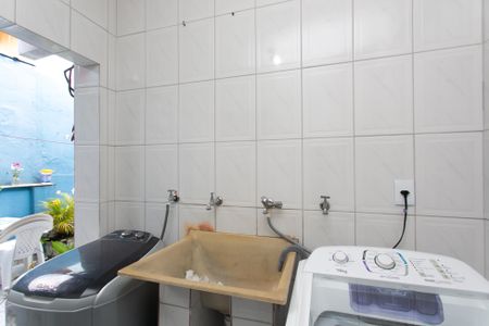 Casa à venda com 168m², 3 quartos e 2 vagasÁrea de Serviço 