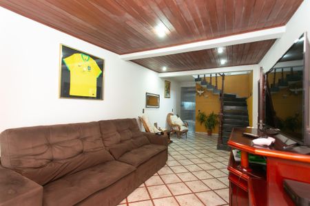 Casa à venda com 168m², 3 quartos e 2 vagasSala