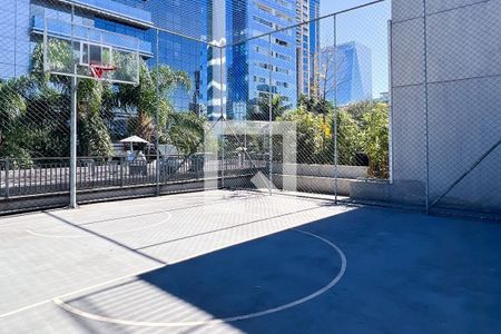 Apartamento para alugar com 140m², 1 quarto e 1 vagaÁrea comum - Quadra