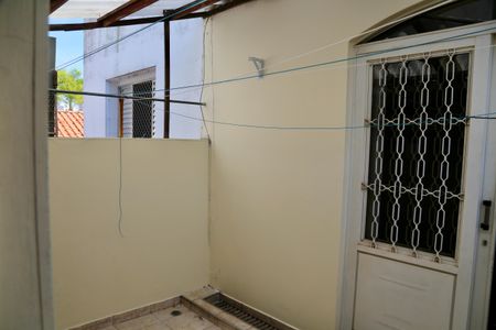 Casa à venda com 104m², 3 quartos e 1 vagaLavanderia