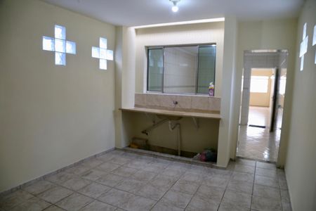 Casa à venda com 104m², 3 quartos e 1 vagaLavanderia