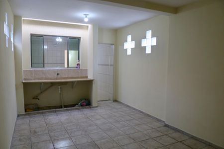 Casa à venda com 104m², 3 quartos e 1 vagaLavanderia