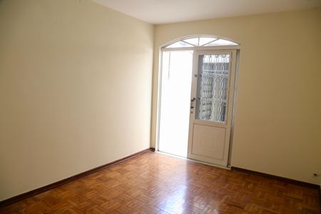 Casa à venda com 104m², 3 quartos e 1 vagaQuarto 2