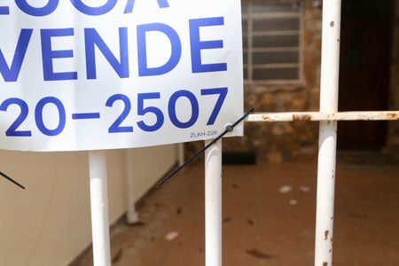 Casa à venda com 104m², 3 quartos e 1 vagaPlaca