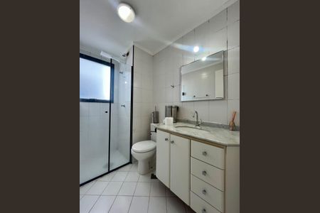Apartamento à venda com 64m², 2 quartos e 2 vagasBanheiro da Suíte
