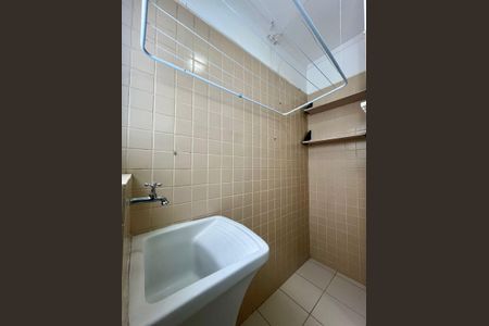 Apartamento à venda com 64m², 2 quartos e 2 vagasÁrea de Serviço