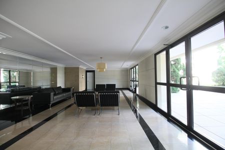 Apartamento à venda com 194m², 3 quartos e 3 vagasHall de entrada