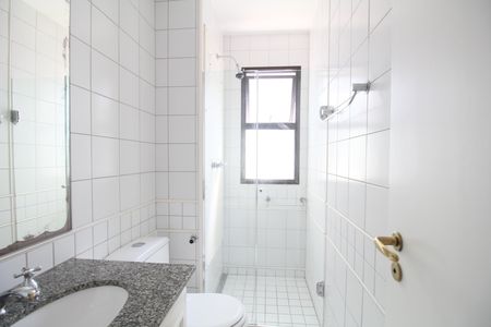 Apartamento à venda com 194m², 3 quartos e 3 vagasBanheiro Suíte 2