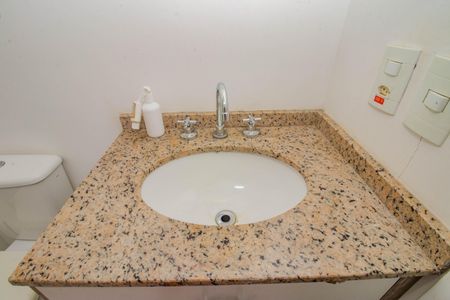 Apartamento à venda com 86m², 2 quartos e 1 vagaBanheiro Social