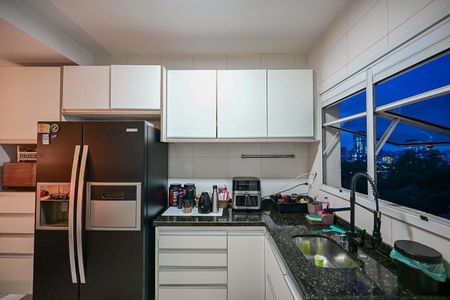 Apartamento à venda com 110m², 3 quartos e 2 vagasCozinha